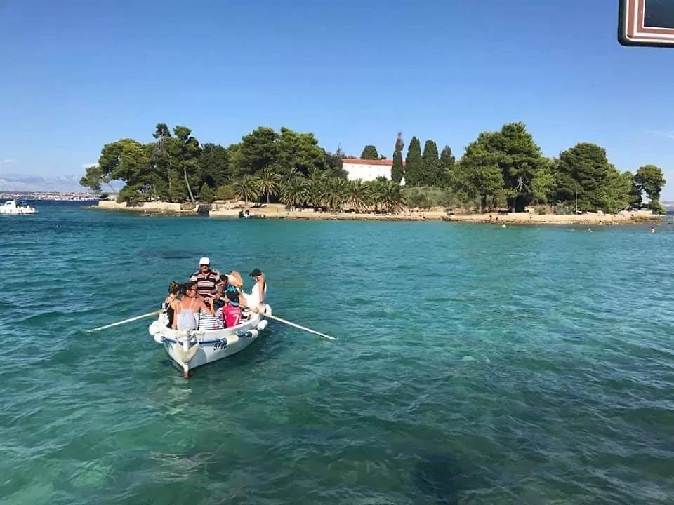 Relax Apartment Preko Croatia