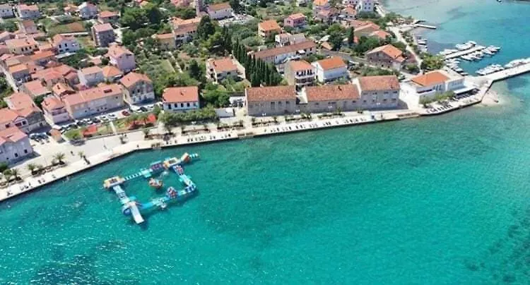 Relax Apartment Preko Croatia